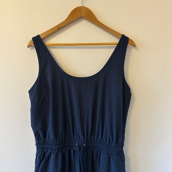 Abercrombie & Fitch Traveller Jumpsuit in Navy | Size Large - Picture 4 of 10